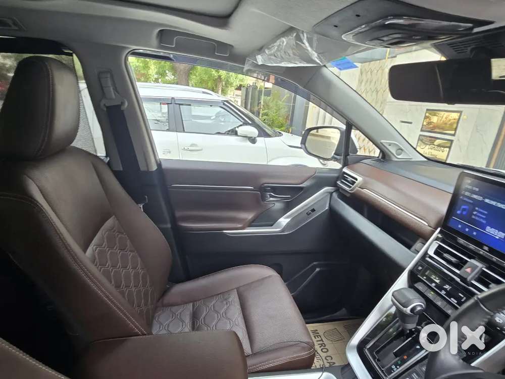 Toyota Innova Hycross 2024 Hybrid