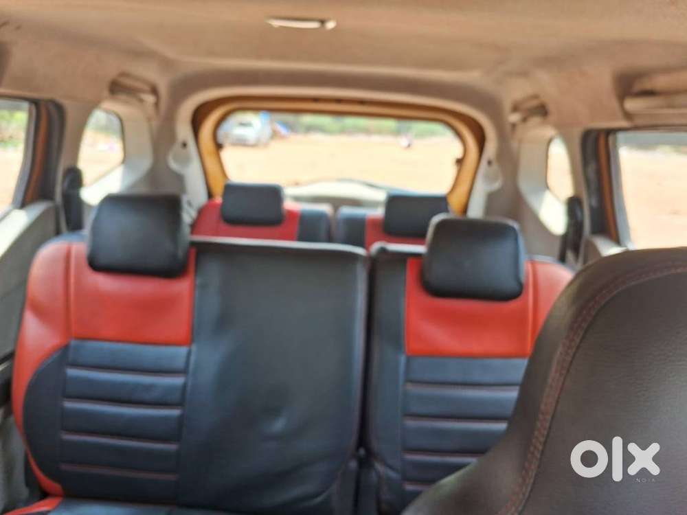 Renault Triber Rxz, 2022, Petrol