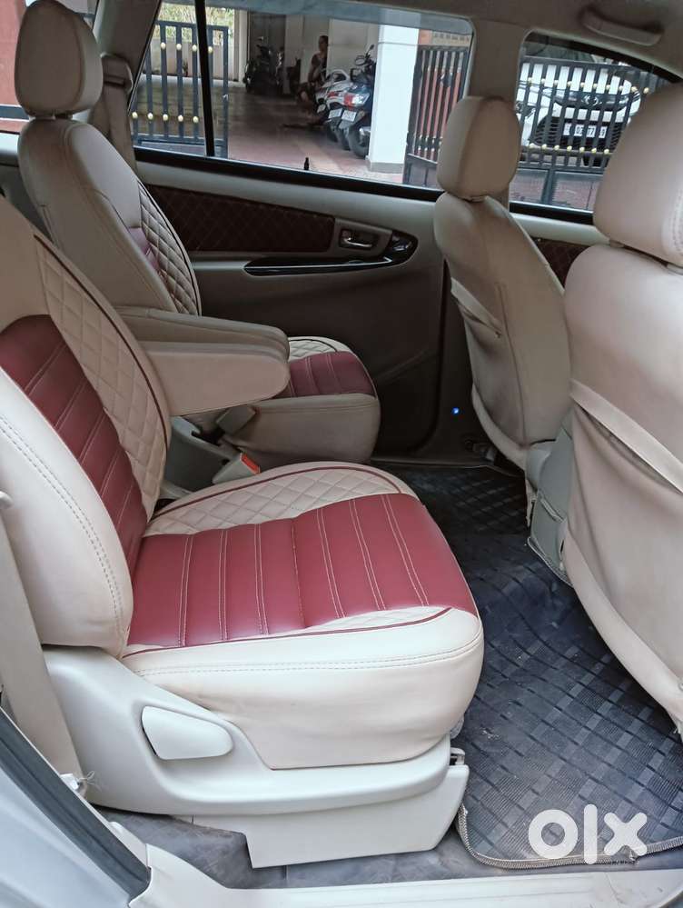 Toyota Innova 2.5 Z Diesel 7 Seater Bs Iv, 2014, Diesel