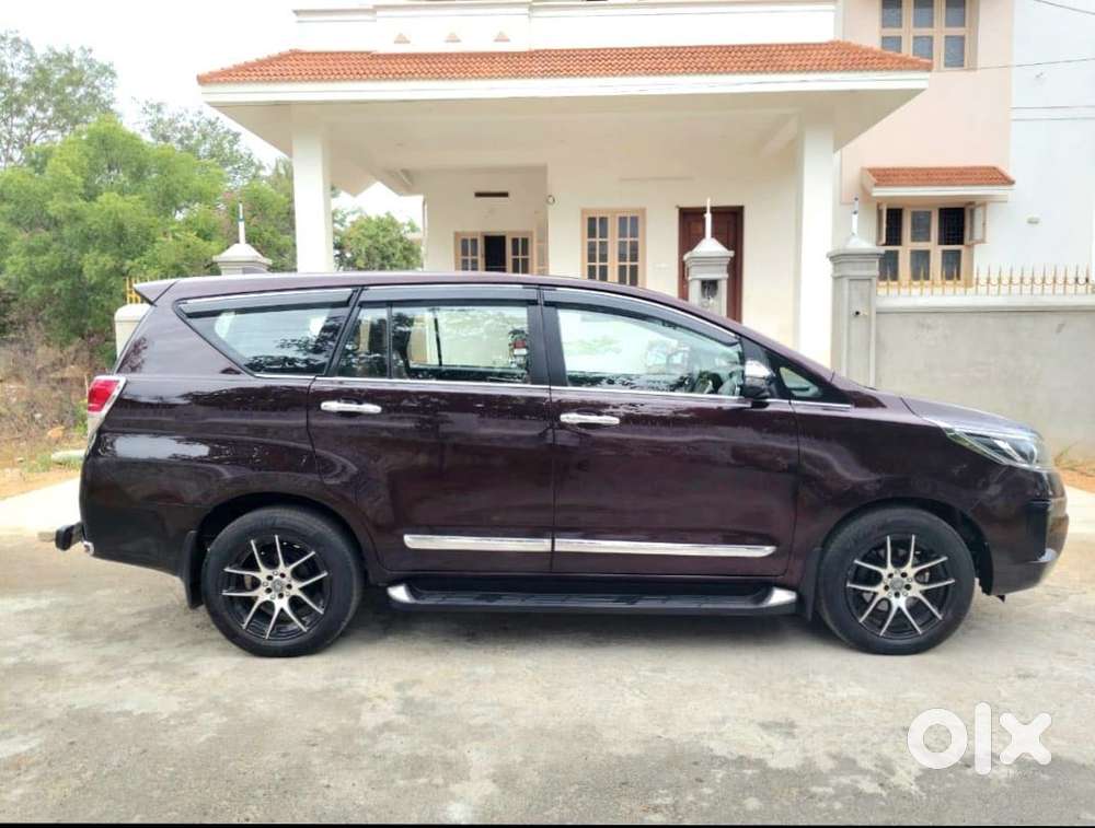 Toyota Innova Crysta 2.4 V 7 Str, 2017, Diesel