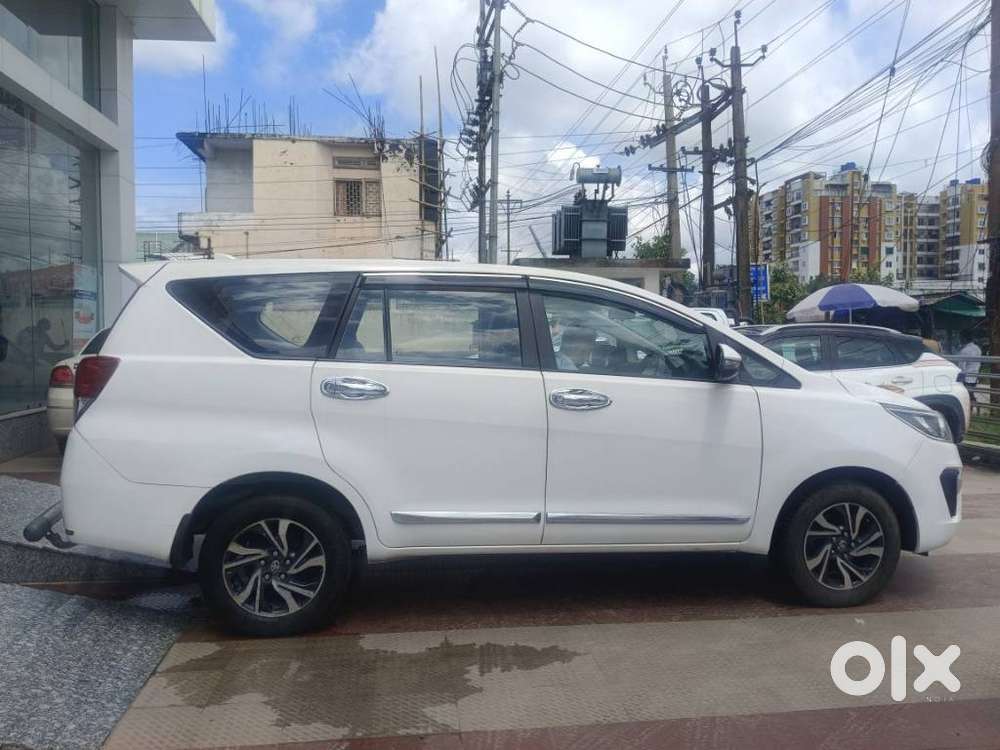 Toyota Innova Crysta 2.4 G Mt, 2022, Diesel