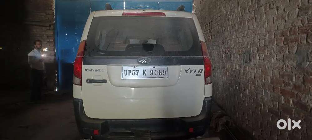 Mahindra Xylo 2011