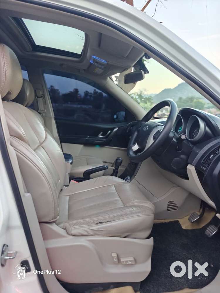 Mahindra Xuv500 2.2 W10 Sportz Edition Mt, 2017, Diesel