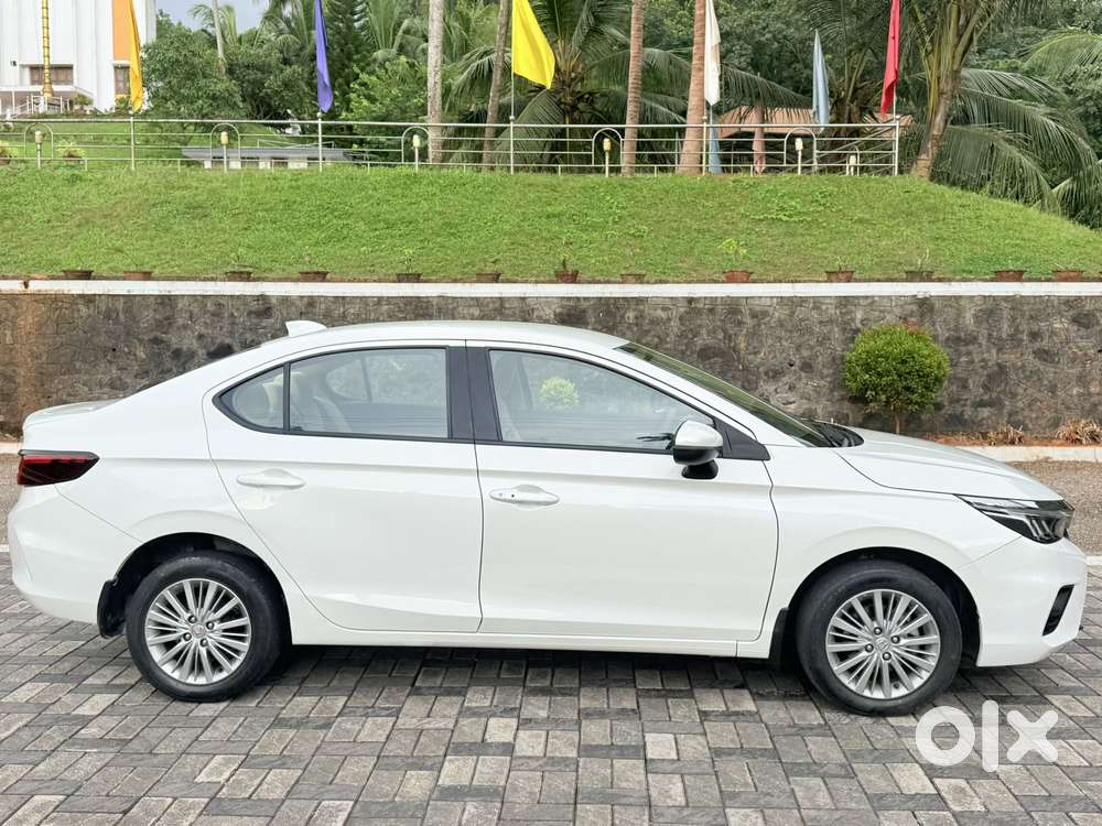 Honda City 1.5 V 5th Gen I-vtec Mt, 2020, Petrol