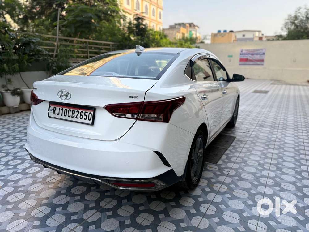 Hyundai Verna 1.5 Sx Ivt, 2021, Petrol