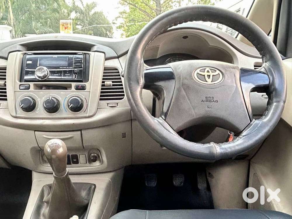 Toyota Innova 2.5 G (diesel) 8 Seater, 2012, Diesel
