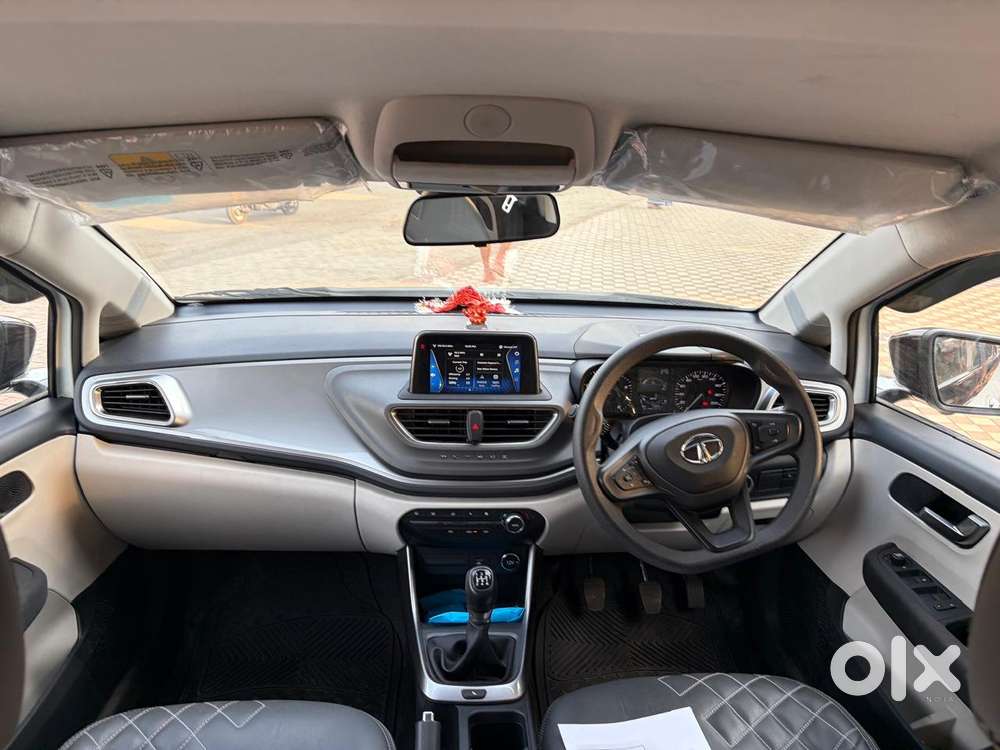 Tata Altroz Xz, 2022, Petrol