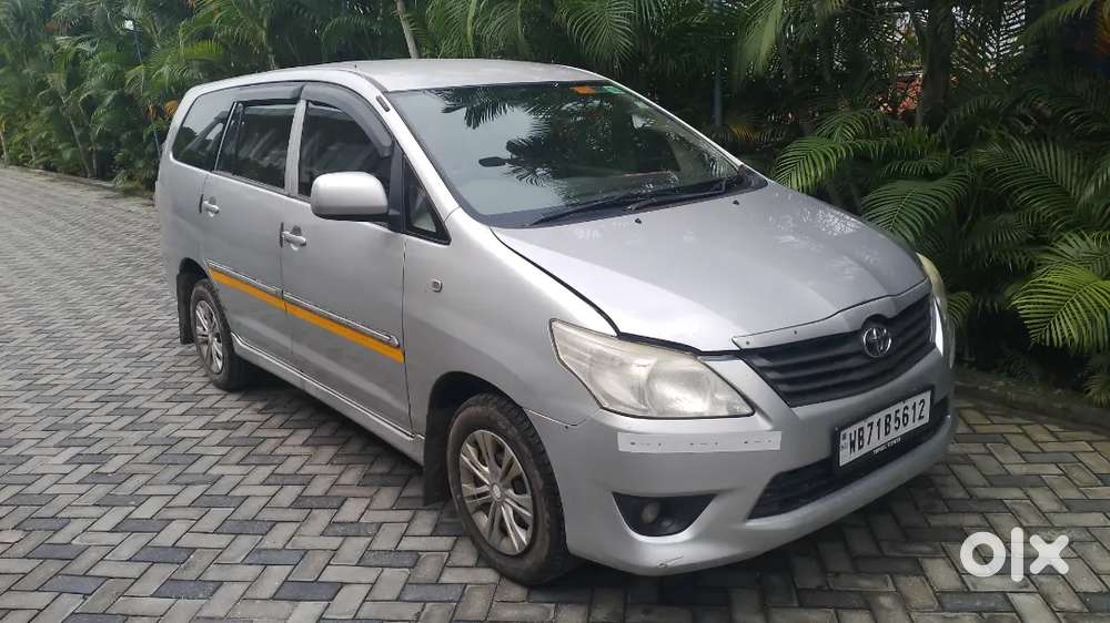 Toyota Innova 2.5 Gx 2012
