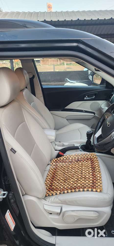 Mahindra Xuv300 2022 Diesel Well Maintained