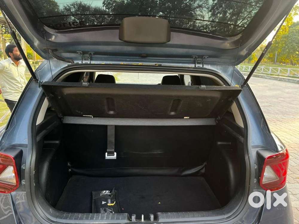 Hyundai New Venue 2021 Petrol Well Maintained