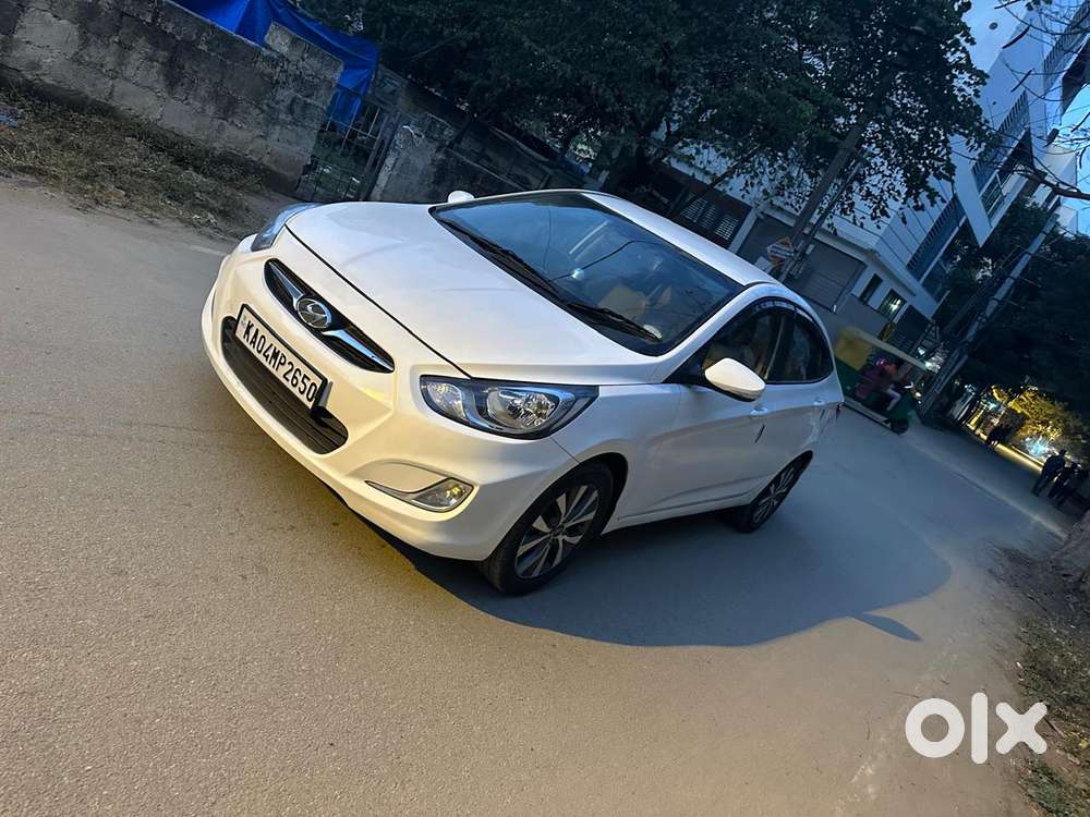 Hyundai Verna Vtvt 1.6 Sx, 2014, Petrol