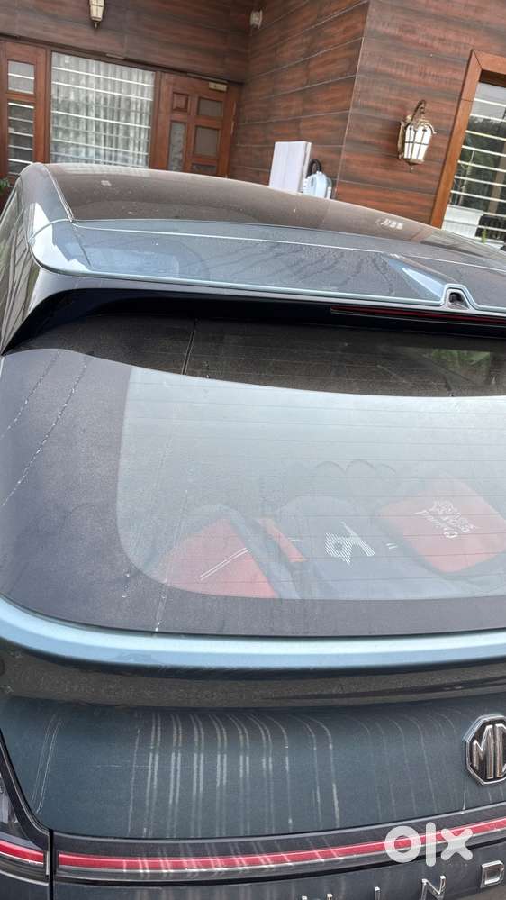 Mg Windsor Ev Essence 2025