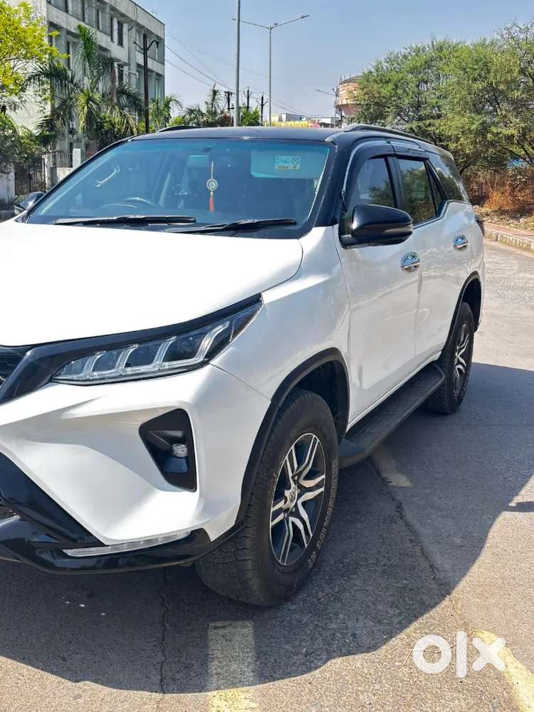Toyota Fortuner Legender 2022