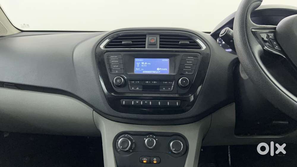 Tata Tiago Xza, 2019, Petrol