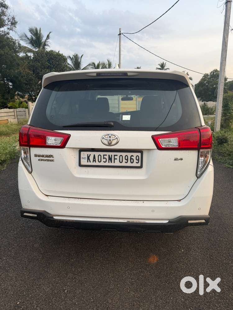 Toyota Innova 2022 Diesel 90000 Km Driven