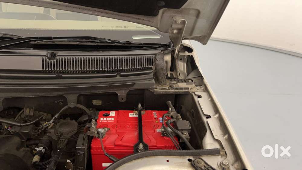 Mahindra Tuv 300 T8, 2016, Diesel