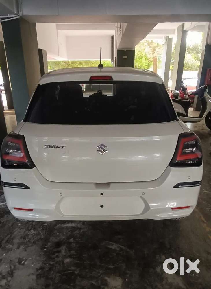 Maruti Suzuki Swift Lxi 2015