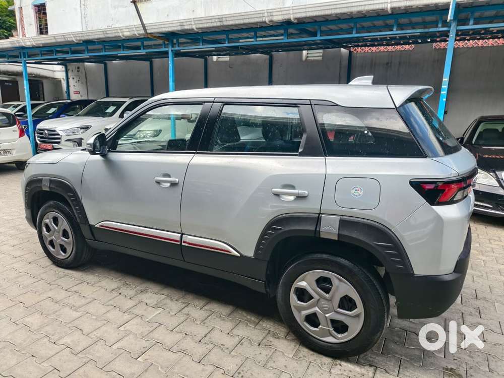 Maruti Suzuki Brezza 1.5 Vxi Smart Hybrid, 2024, Petrol
