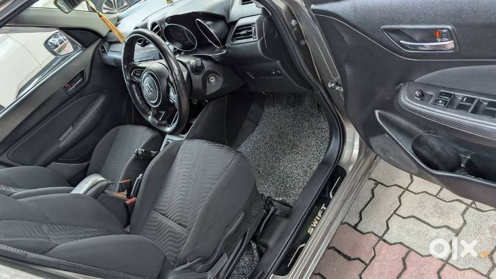 Maruti Suzuki Swift Vxi + Manual, 2019, Petrol