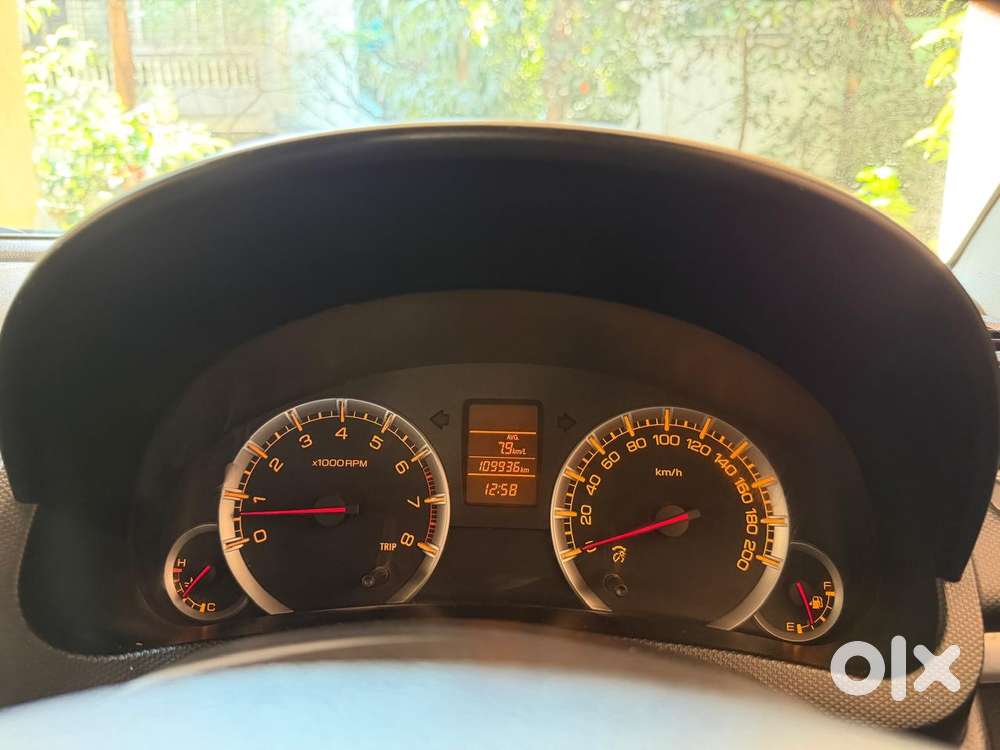 Maruti Suzuki Swift Vxi Cng, 2013, Cng & Hybrids