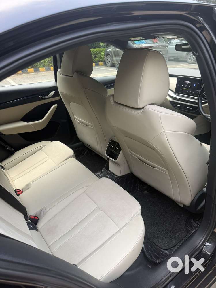 Skoda Octavia 2.0 Style Tsi At, 2022, Petrol