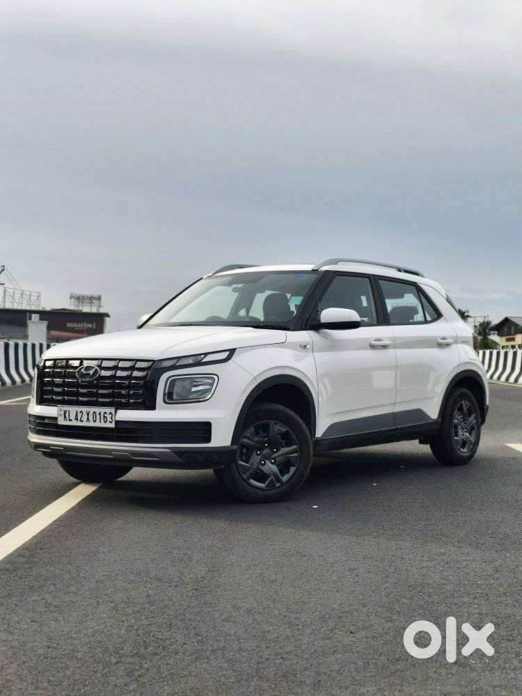 Hyundai Venue 1.2 S Plus, 2024, Petrol
