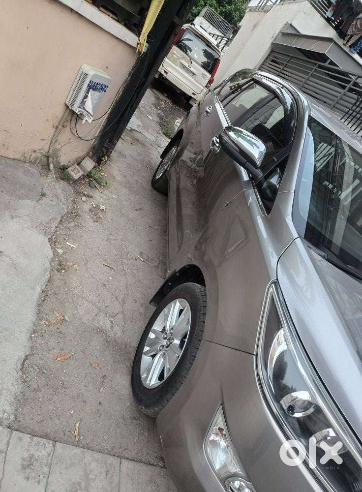 Toyota Innova Crysta 2.8z Automatic, 2018, Diesel