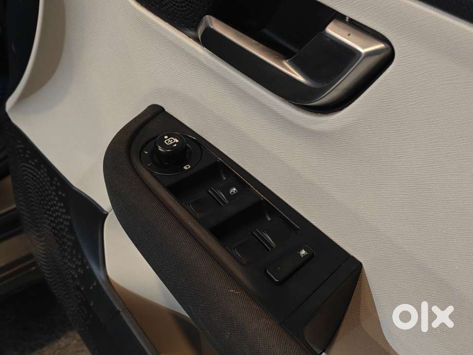 Tata Altroz 1.2 Xza Petrol Dct, 2022, Petrol