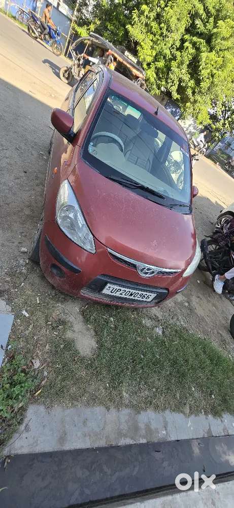 Hyundai I10 Sportz 2010 कार