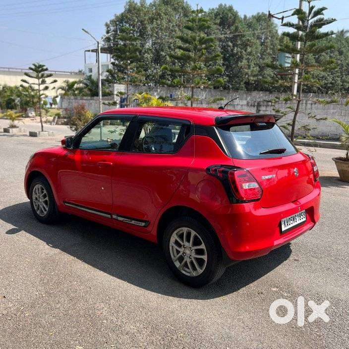 Maruti Suzuki Swift 1.3 Zxi, 2023, Petrol