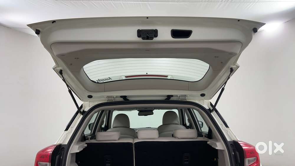 Mahindra Xuv300 W8 Option, 2023, Petrol