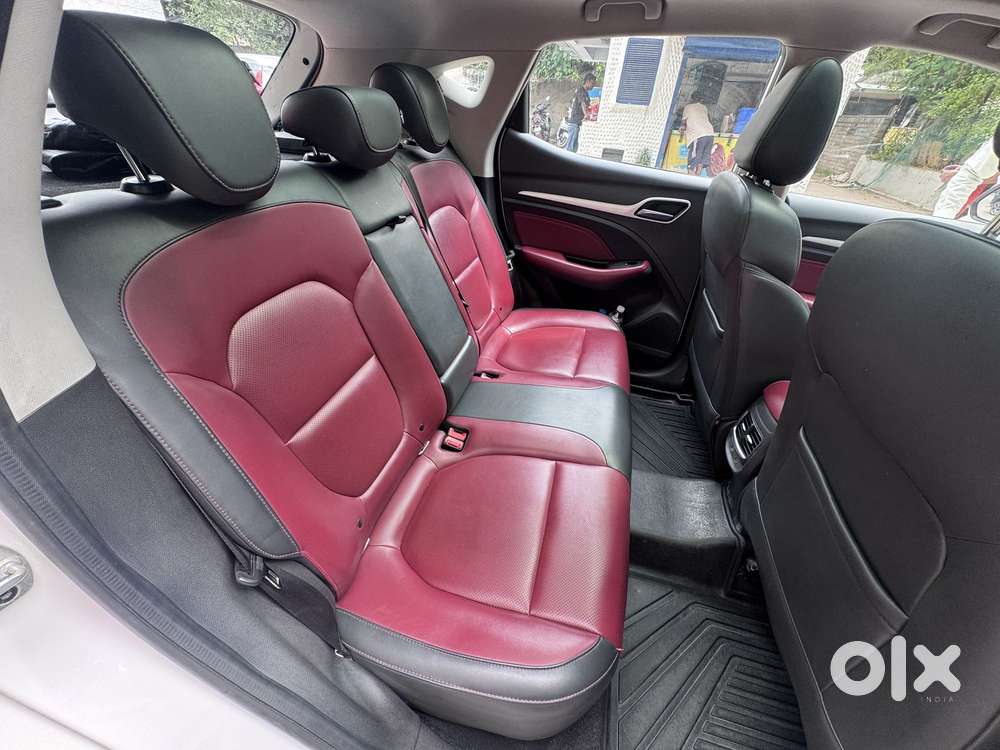 Mg Astor 1.5 Savvy Cvt S Red, 2021, Petrol