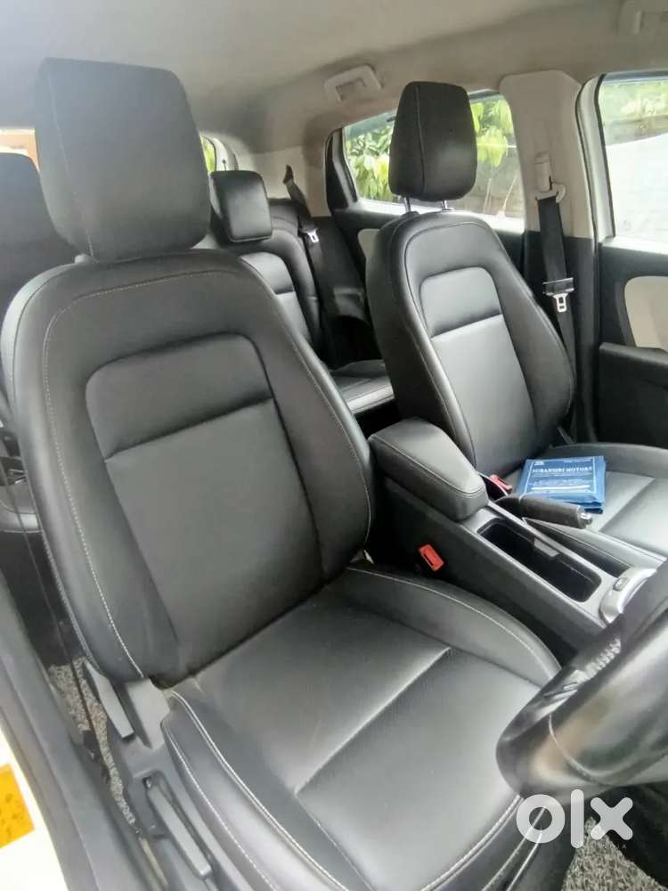 Altroz Zx Plus 1.2 Rtn Bs6 Car. Just 3 Years 6 Month Old.