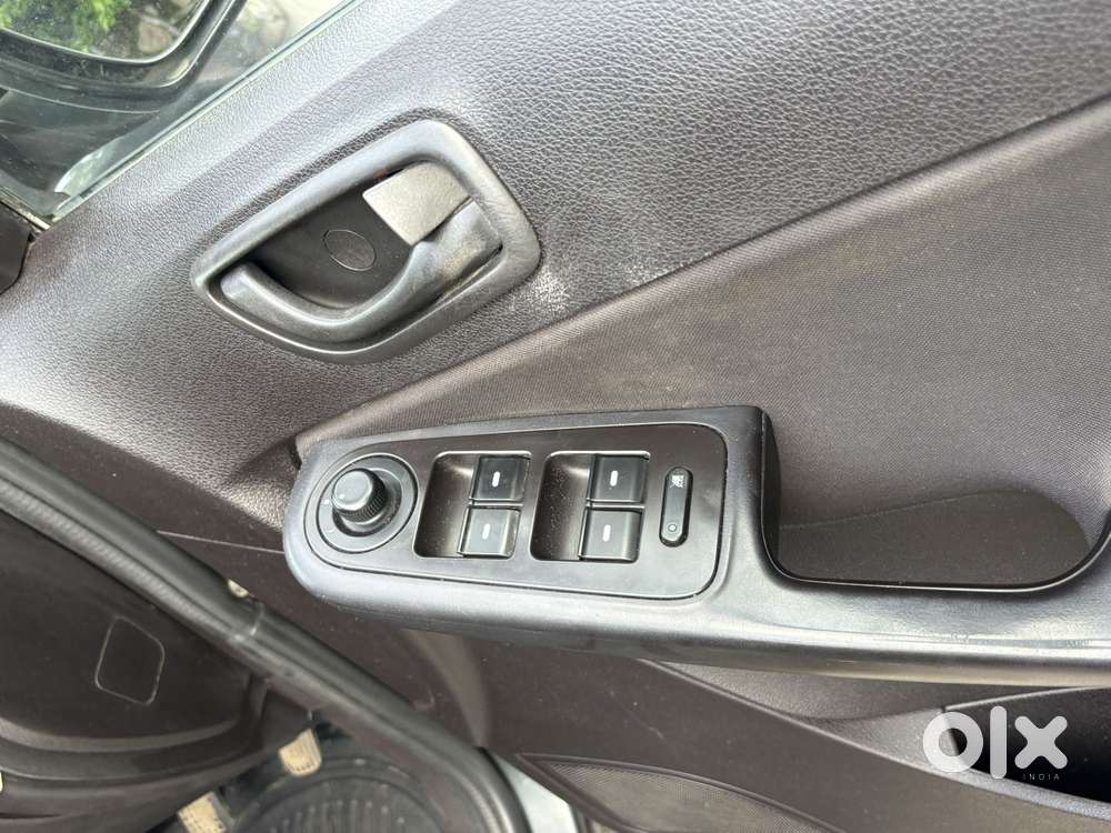 Tata Zest Revotron 1.2t Xms, 2015, Petrol
