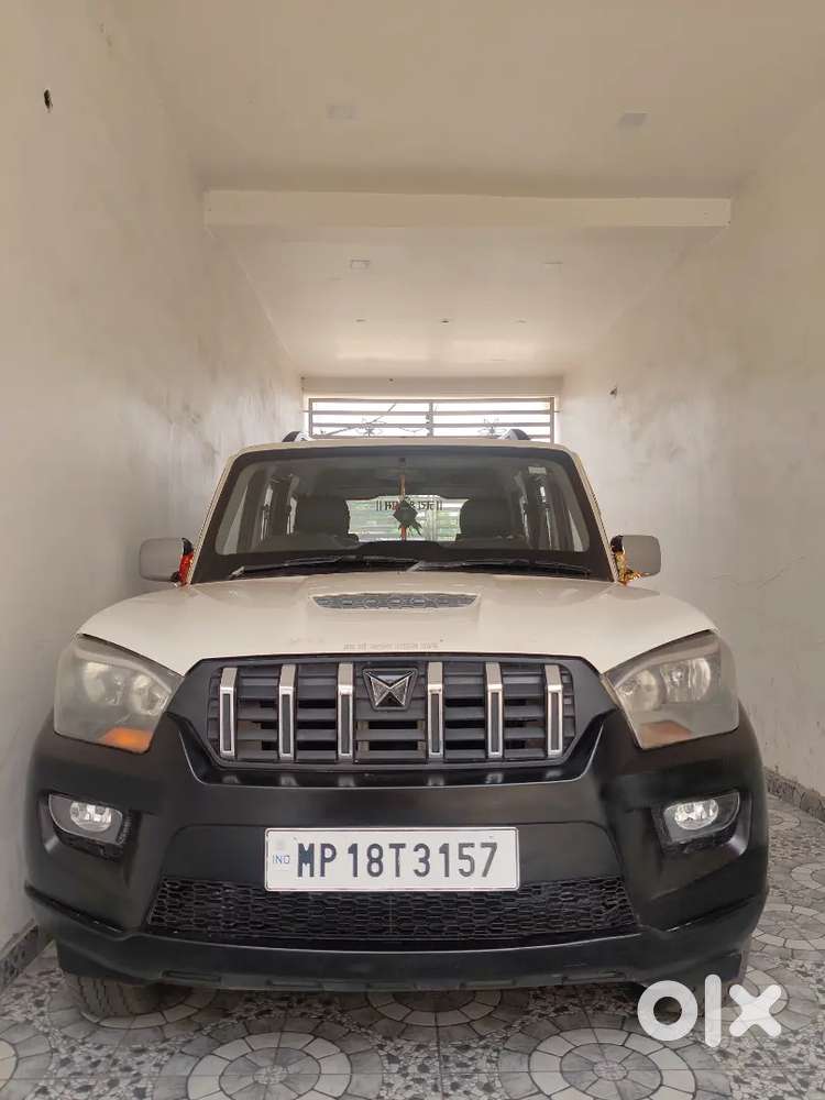 Mahindra Scorpio Classic 2016