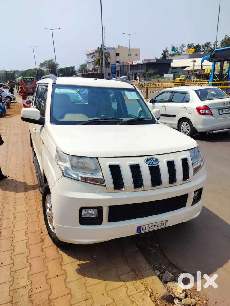 Mahindra Tuv 300 2018