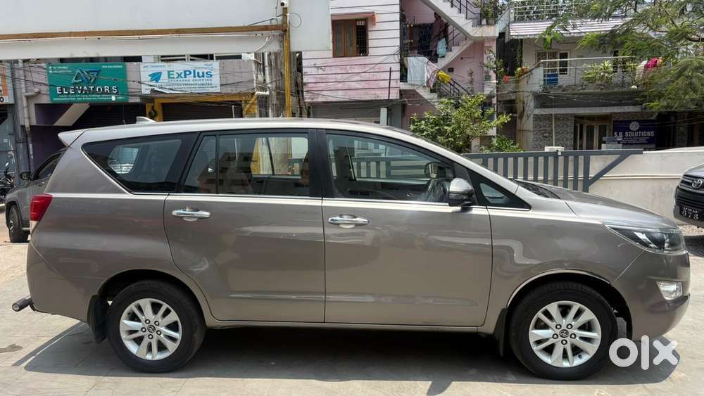 Toyota Innova Crysta 2.4 V 7 Str, 2018, Diesel