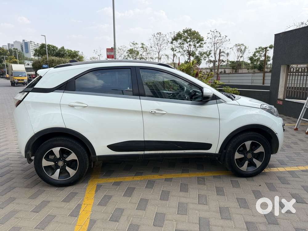 Tata Nexon 1.2 Revotron Xza Plus, 2019, Petrol