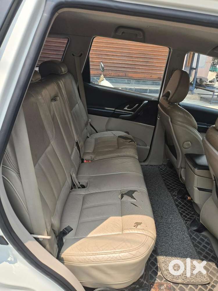 Mahindra Xuv500 2017 Diesel 185000 Km Driven