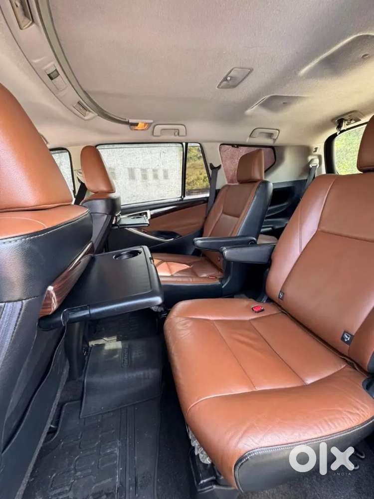 Toyota Innova Crysta 2016 Diesel Well Maintained