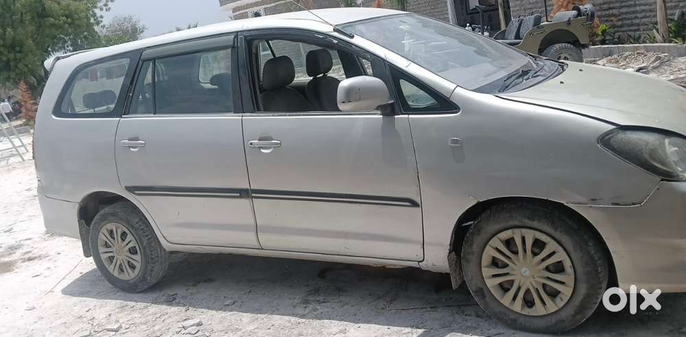 Toyota Innova Diesel 2011