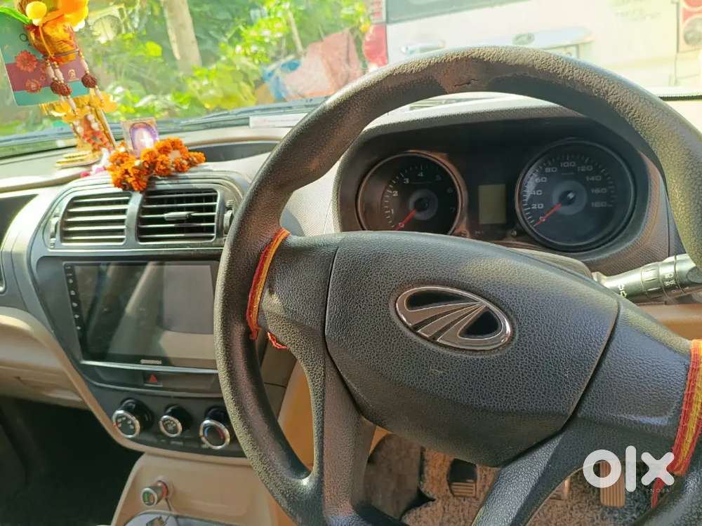 Mahindra Tuv 300 2017 Variant