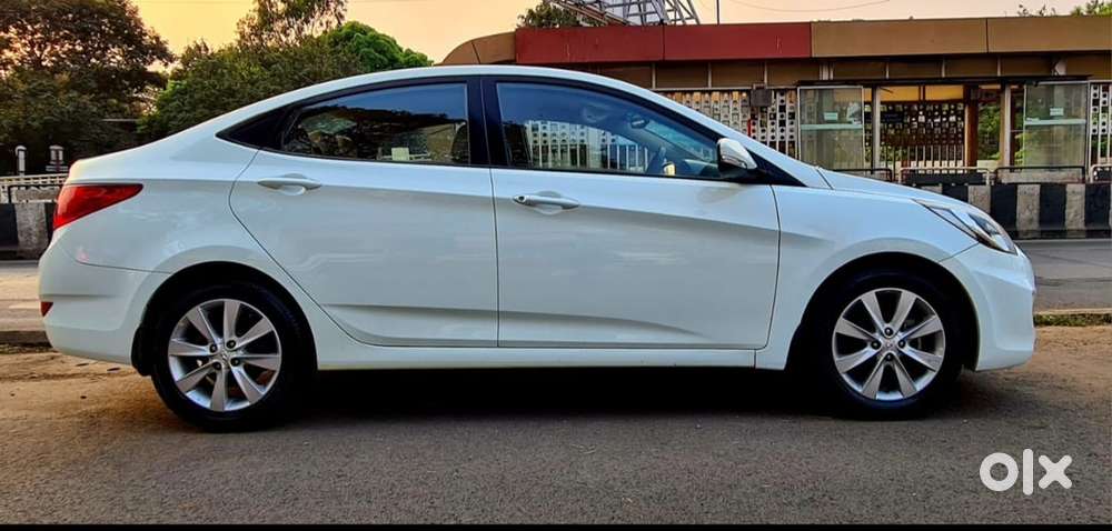 Hyundai Verna 2013 Manual