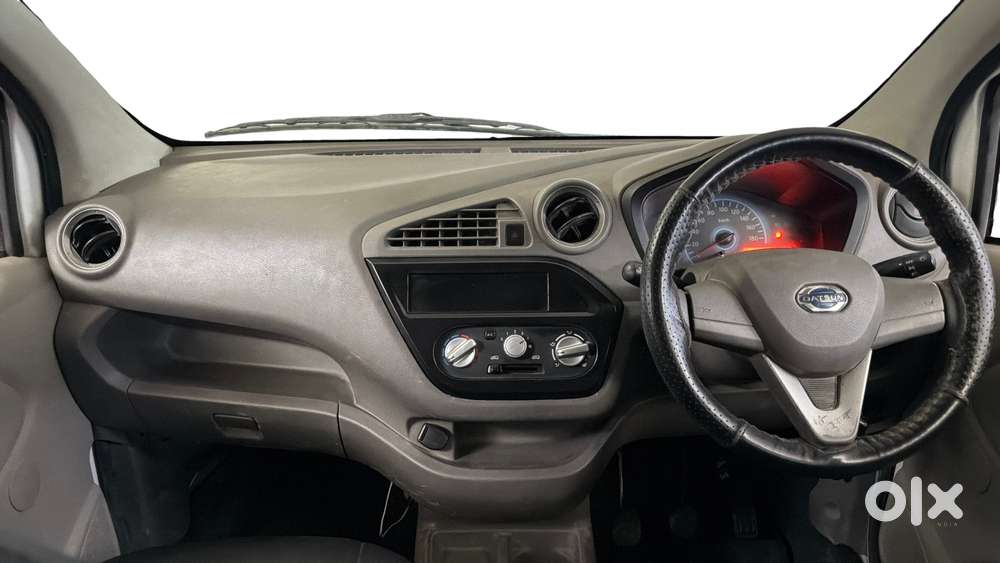 Datsun Redigo T Option, 2016, Petrol