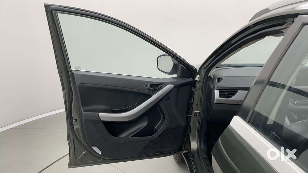 Tata Nexon 1.2 Revotron Xm (s), 2022, Petrol