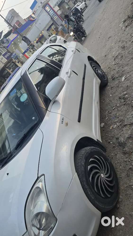 Maruti Suzuki Dzire 2010