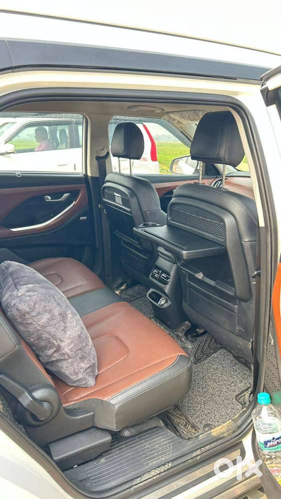 Hyundai Alcazer Signature 7st Petrol Automatic 30000  Best Car