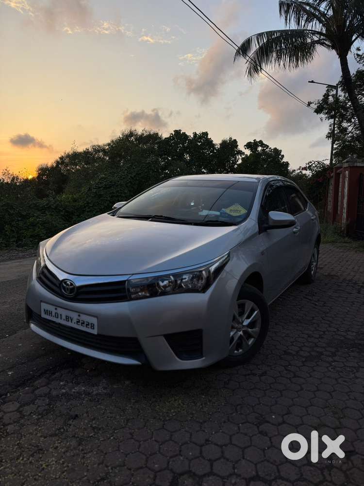 Toyota Corolla Altis 2015 Petrol Manual