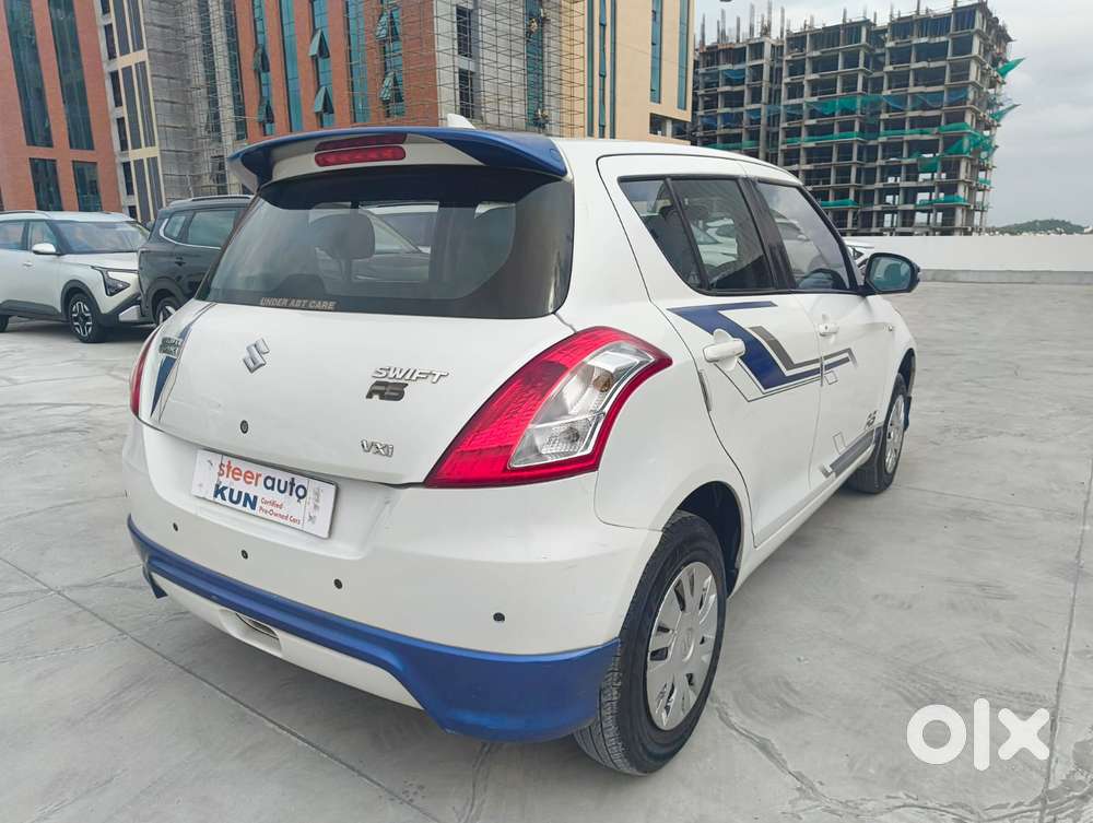 Maruti Suzuki Swift Vxi Abs Bsiv, 2013, Petrol