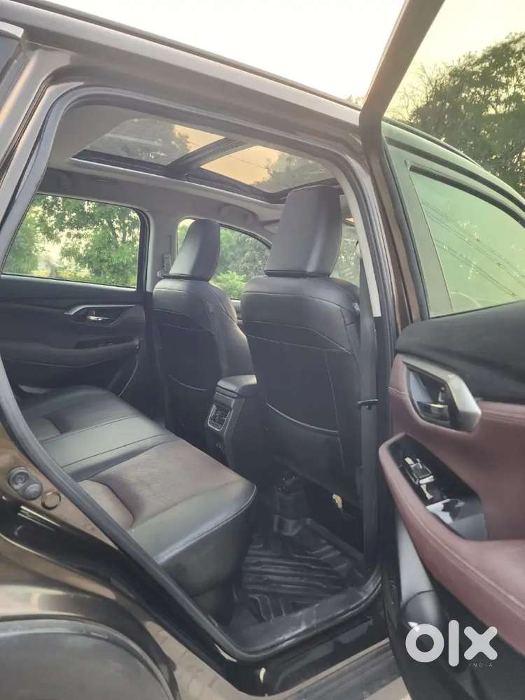 G Vitara Smart Hybrid Alpha
1st Owner 
Full Insurance 
Dono Chabi
